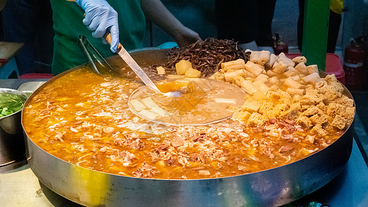 夜市美食小吃港式喷泉牛杂图片