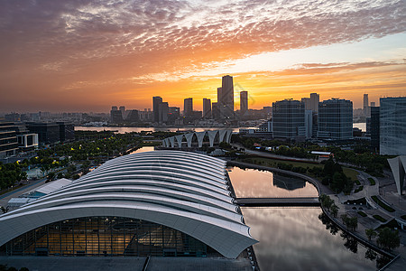 航拍上海滨江两岸城市CBD建筑群夜景图片