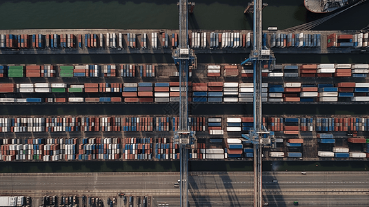 整齐的集装箱正版插画  |在码头边转满货物的轮船扁平风卡通矢量