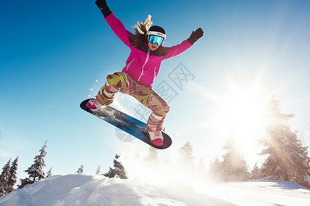女孩在滑雪板图片