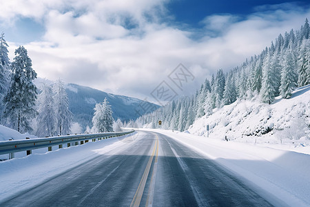 下雪后的公路图片