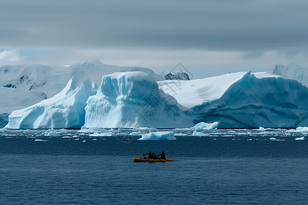 南极巨大冰山高清图片