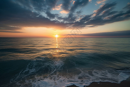 美丽的日出和海浪图片