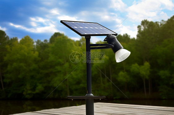 黑色新能源太阳能灯架图片