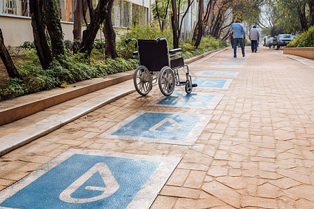 道路边的轮椅图片