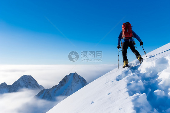 攀登雪山图片