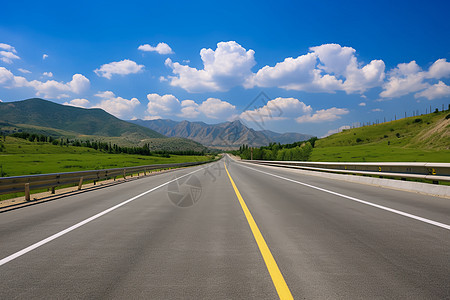 蓝天白云下高速公路图片
