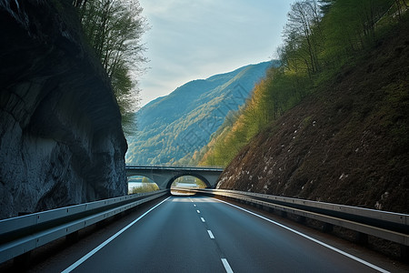 公路隧道的自然景观图片