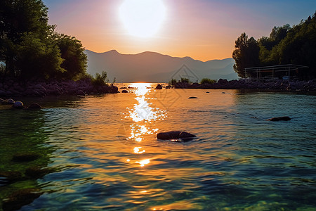 日落时美丽的水域图片