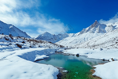 蓝天白云雪山湖泊图片