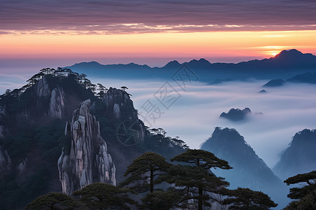 高大雄伟的山脉图片