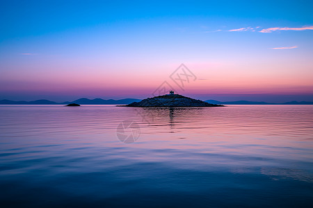 夕阳海岛的自然美景图片