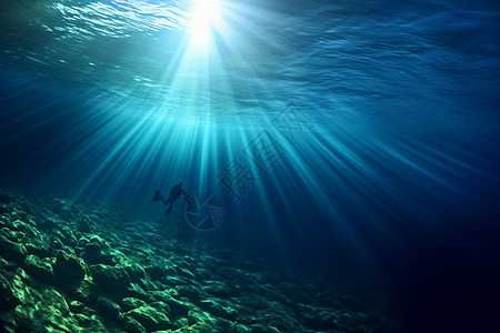 潜水者探索海洋奥秘高清图片