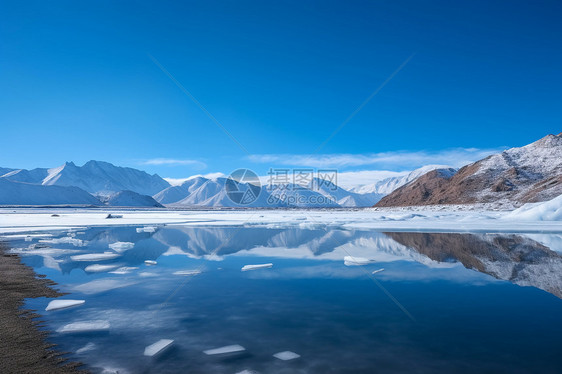 美丽的雪山图片