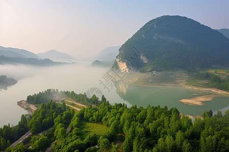 云雾山谷云雾覆盖的山间溪流背景