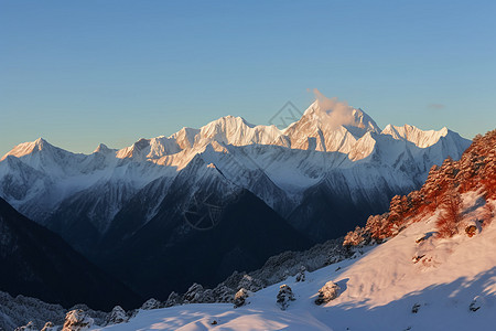 冬季的雪山景色图片