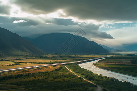 远处的山脉和河流风景图片