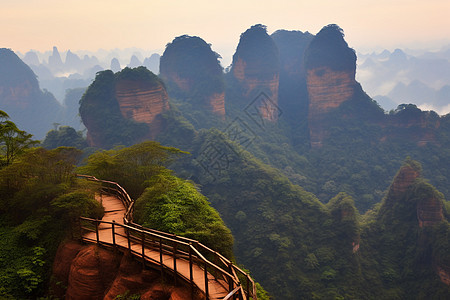 群山峻岭图片