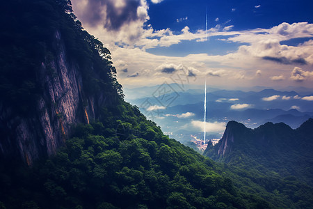 空中光束的自然奇景图片
