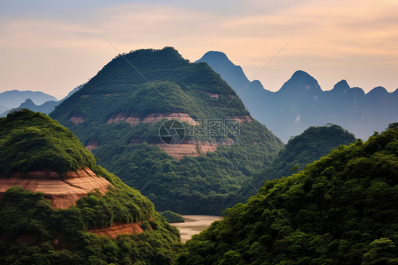 世界遗产丹霞山奇峰风景图片