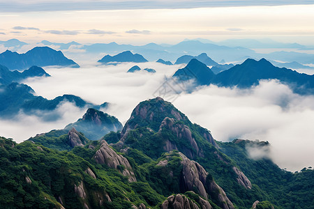 云雾山谷云雾笼罩的山峦背景