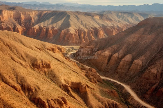 平山湖大峡谷图片