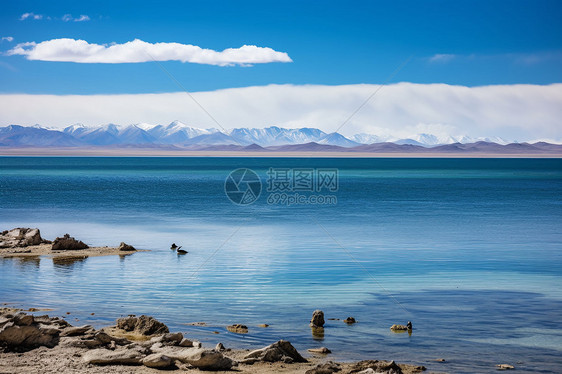 美丽的湖泊风景图片