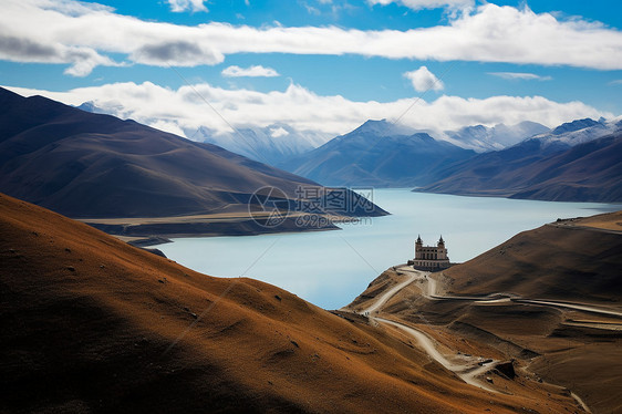 山脉远景图图片