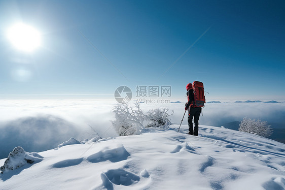 雪山的攀登图片