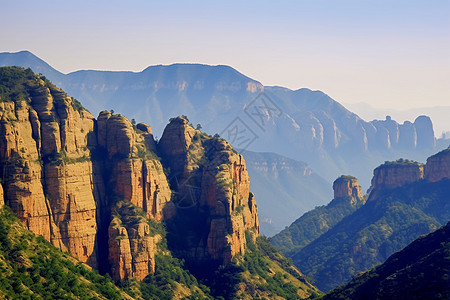 陡峭的山峰图片