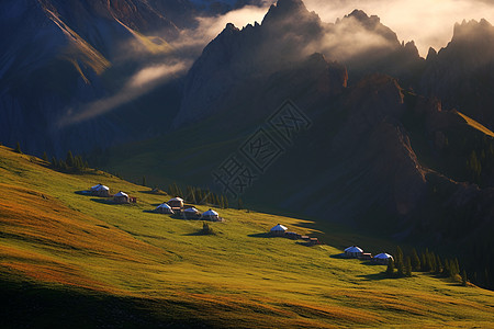 草原日出草原上连绵的山川背景