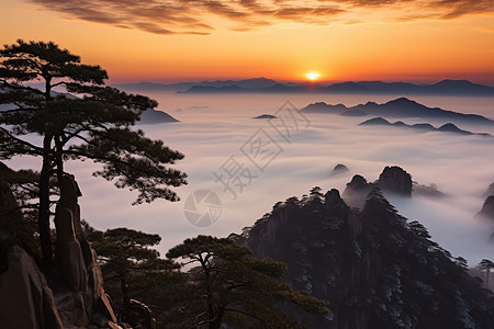 云海山峦日出图片