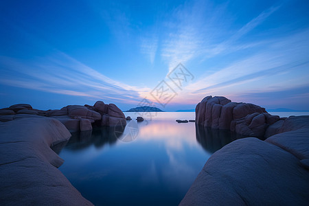 夏日休闲度假海滩的自然景观图片