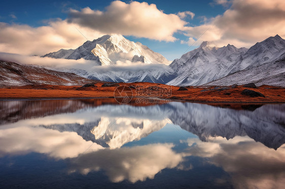 唯美的雪山风光图片