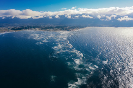 蓝天大海的自然景观图片