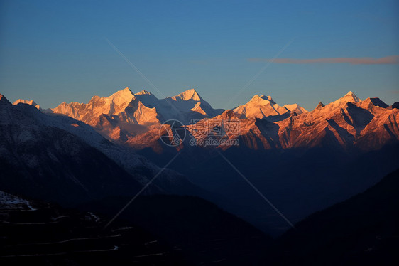 美丽的 山峰图片