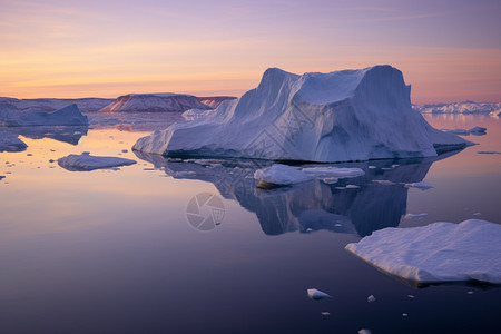 美丽唯美的冰川湖泊图片