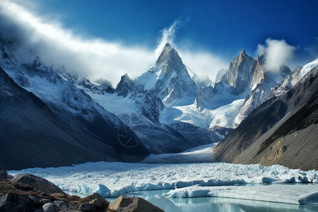 美丽的雪山图片