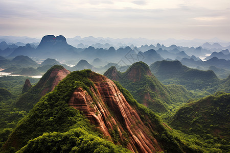 丹霞地貌奇峰峻岭图片