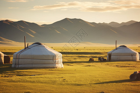 草原上的特色帐篷图片