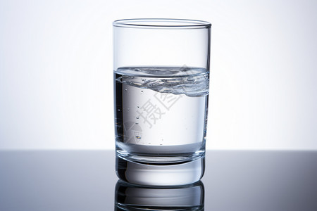 一杯纯净水图片