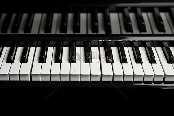 黑白的钢琴图片