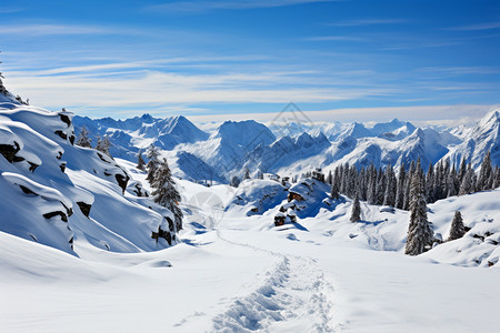 连绵的雪山图片