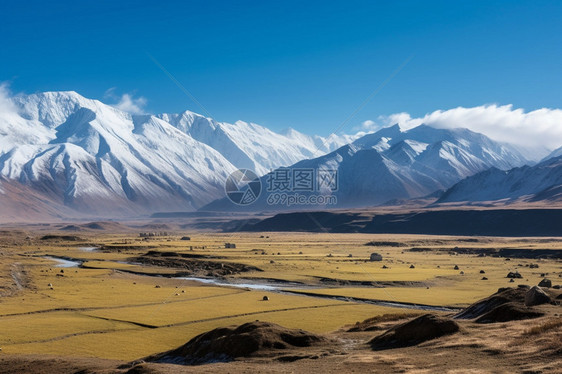 美丽的昆仑山脉景观图片