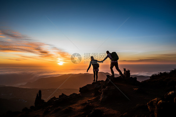 冒险的登山者图片