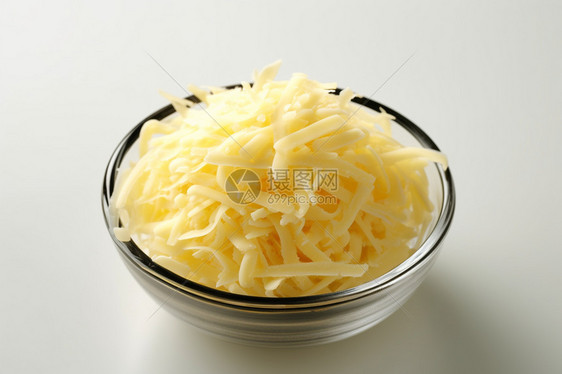 装在碗里的碎奶酪图片
