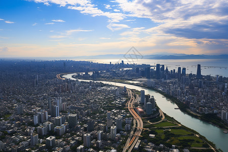 沿河而建的城市图片