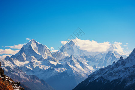 适合户外攀登的雪山图片