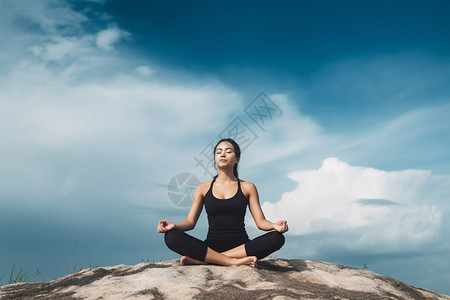 瑜伽训练运动装背景图片
