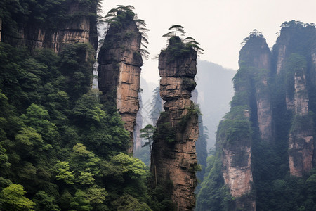 高耸的群峰悬崖地标图片